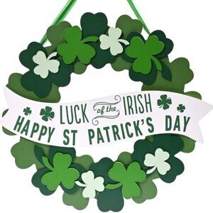 St Patrick's Day Wreath Wooden Foldable Detachable Plaque New in Box
